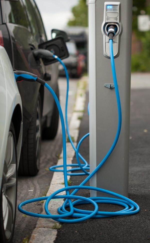 Electric Vehicle Charging in Valencia FivePoint